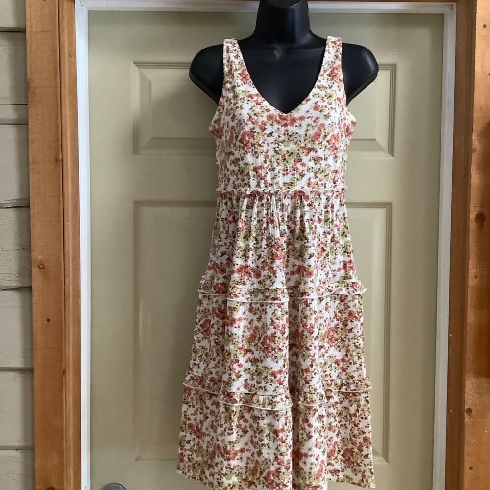 Sunset & Sixth Size M Casual Floral Tiered Dress